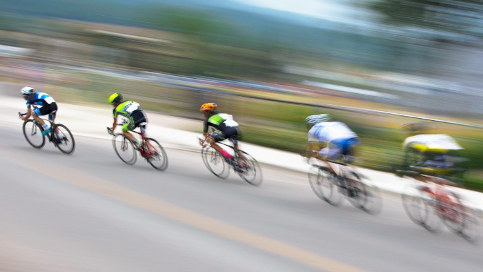 05133 Four Steps To Becoming A Better Crit Racer 700×394