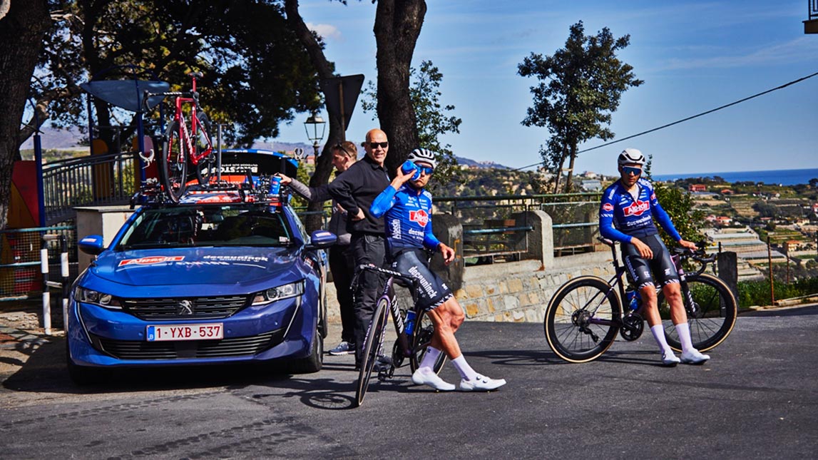 Alpecin Deceuninck Canyon Cycling Team